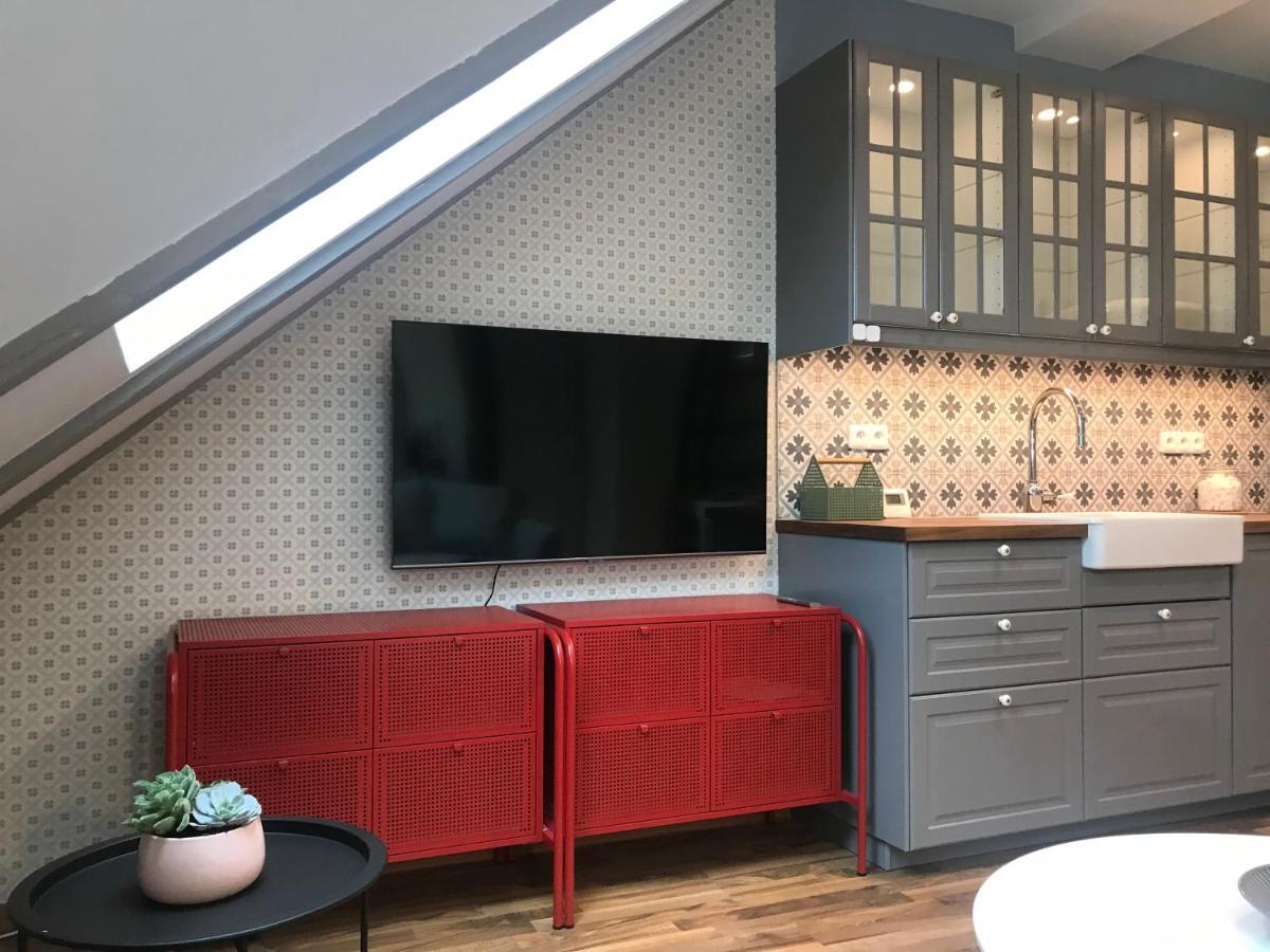Attic Apartment On Waterfront / View / Netflix Prag Eksteriør billede