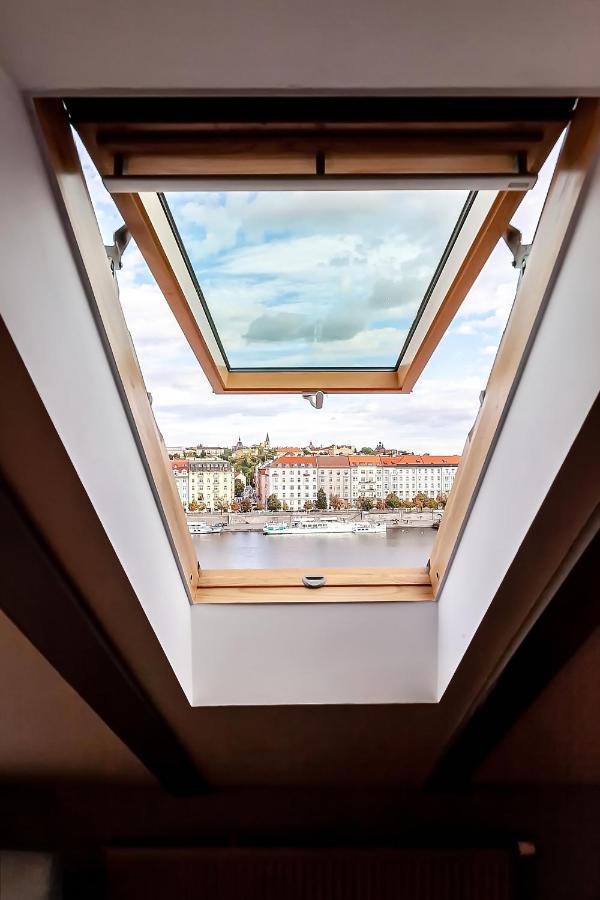 Attic Apartment On Waterfront / View / Netflix Prag Eksteriør billede