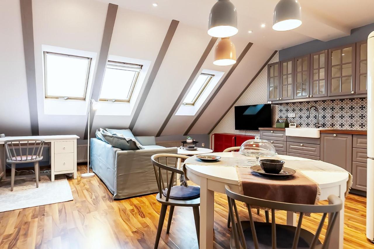 Attic Apartment On Waterfront / View / Netflix Prag Eksteriør billede